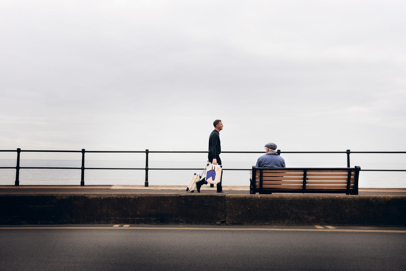 „Be an ass“: David Shrigley und Globe-Trotter enthüllen ihren witzigen neuen gemeinsamen Koffer