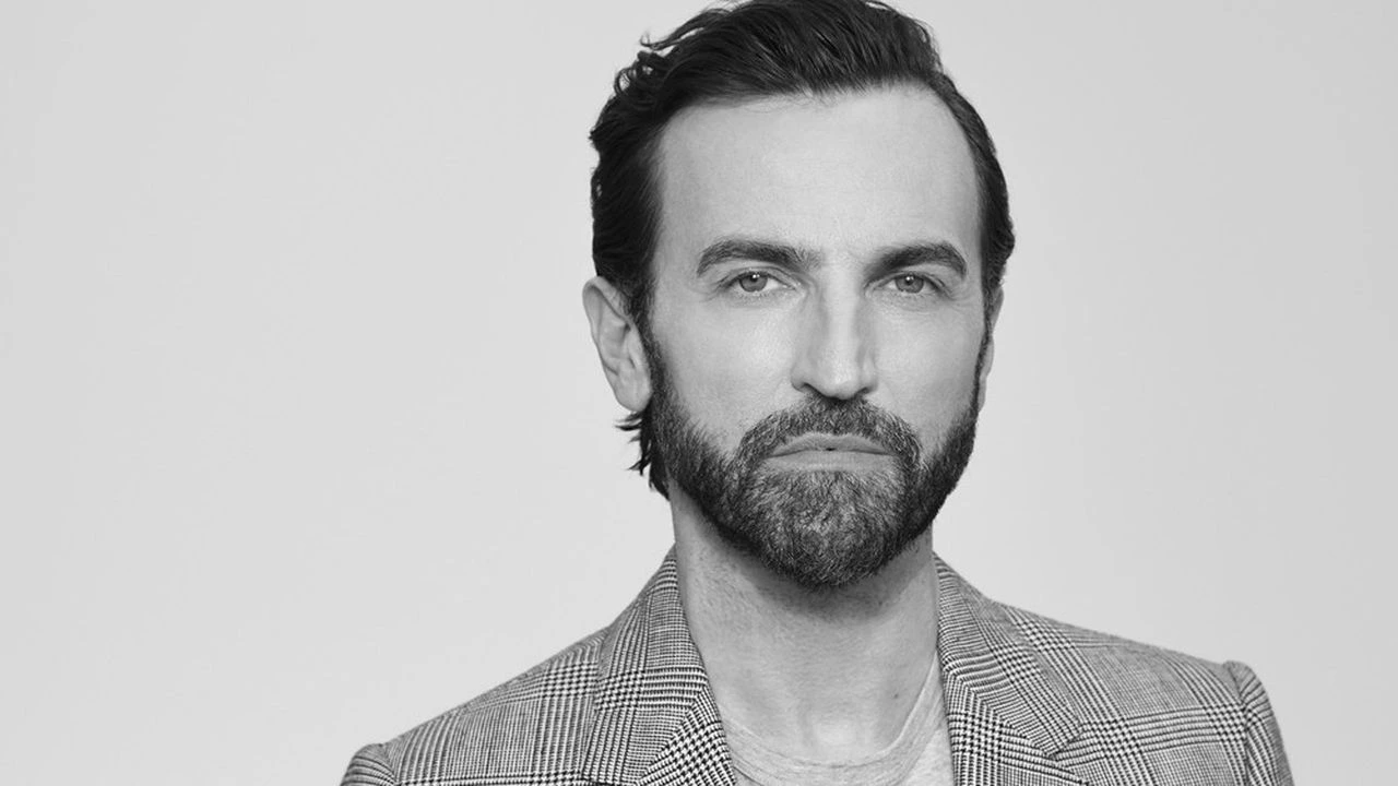 welpop Louis Vuitton Renouvelle le Contrat de Nicolas Ghesquiere