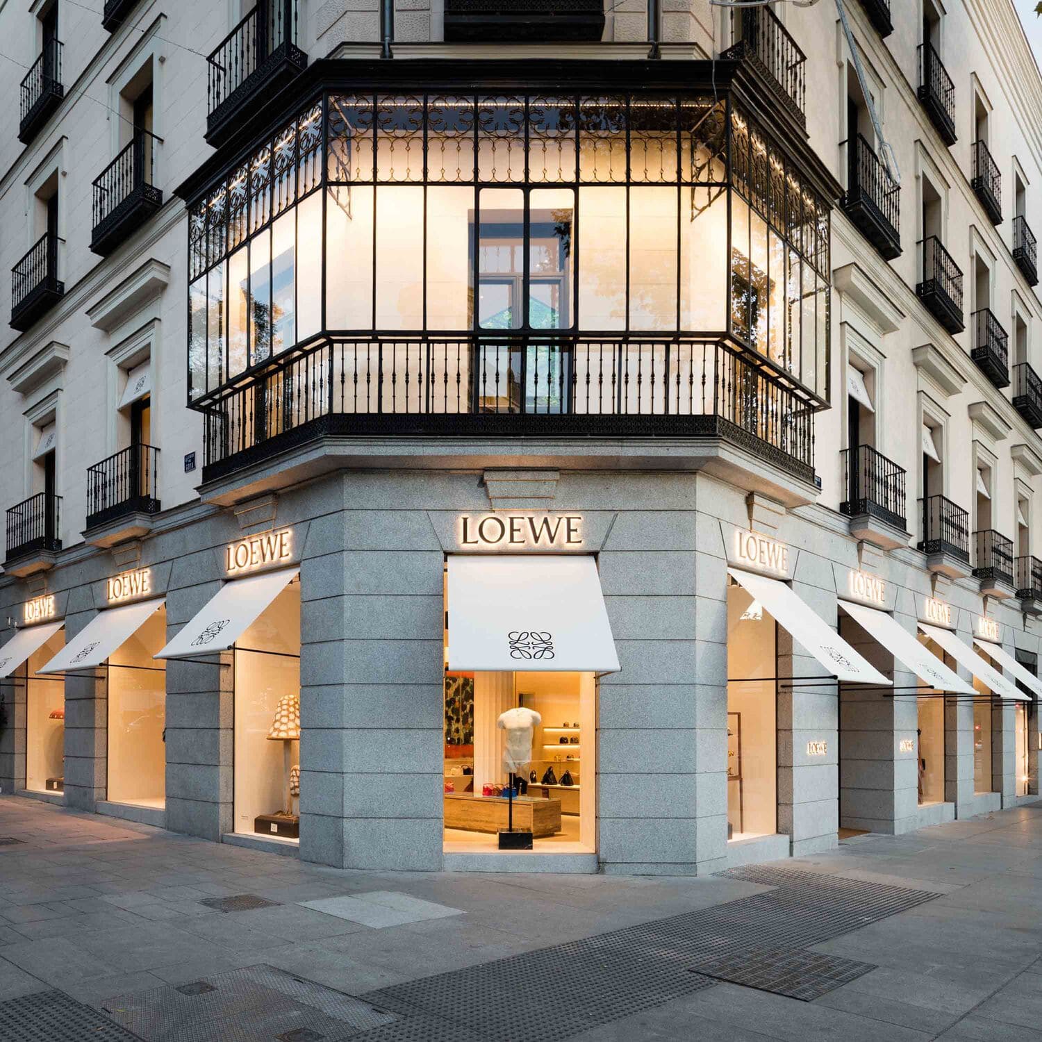 Pierpaolo Piccioli bei Balenciaga: neu interpretiertes Erbe 26 svg+xml;charset=utf