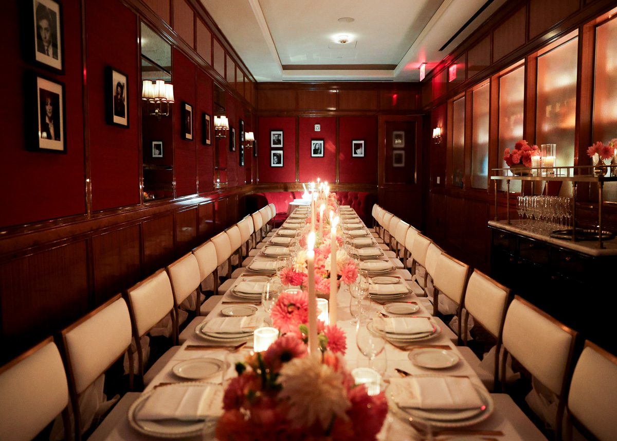 In Gedenken an Issey Miyake (1938 - 2022) 10 svg+xml;charset=utf