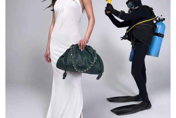 LOEWE SS25 PRECO JT CAMPAIGN BAIFERN RGB CROPPED LOE030624 770 4x5 1