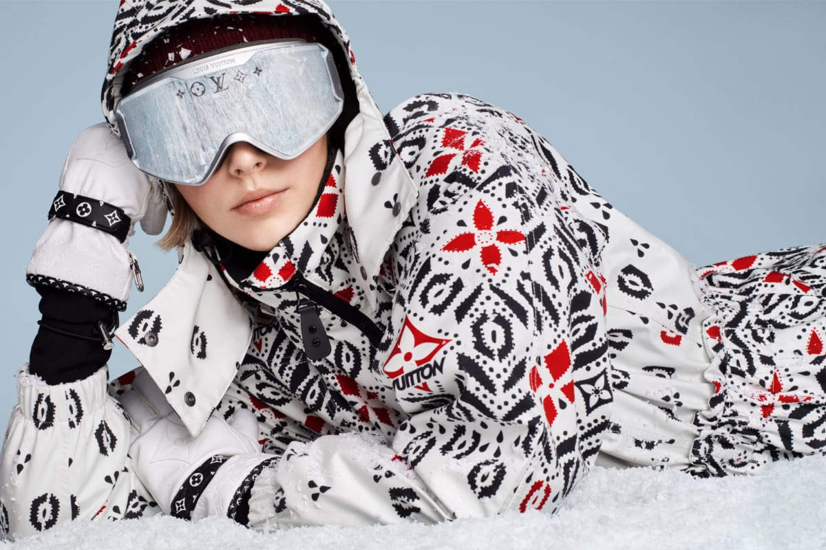 Fendi legt im Herbst 2023 den Schwerpunkt auf Textur und sein ikonisches Logo 27 svg+xml;charset=utf