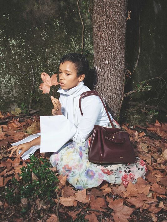 Louis Vuitton x Frank Gehry: Wenn architektonische Kunst auf Luxus trifft 11 svg+xml;charset=utf