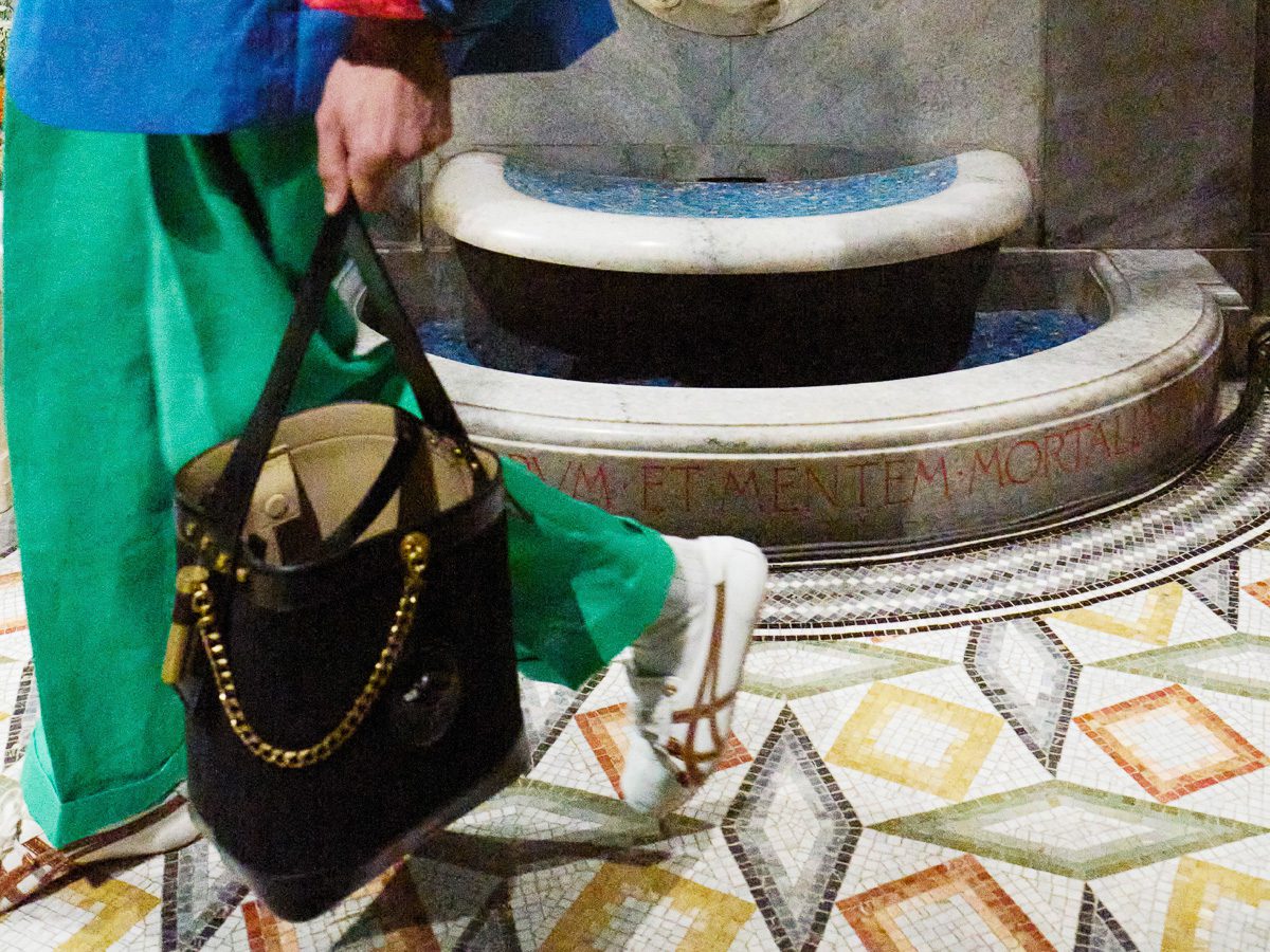 In Gedenken an Issey Miyake (1938 - 2022) 12 svg+xml;charset=utf